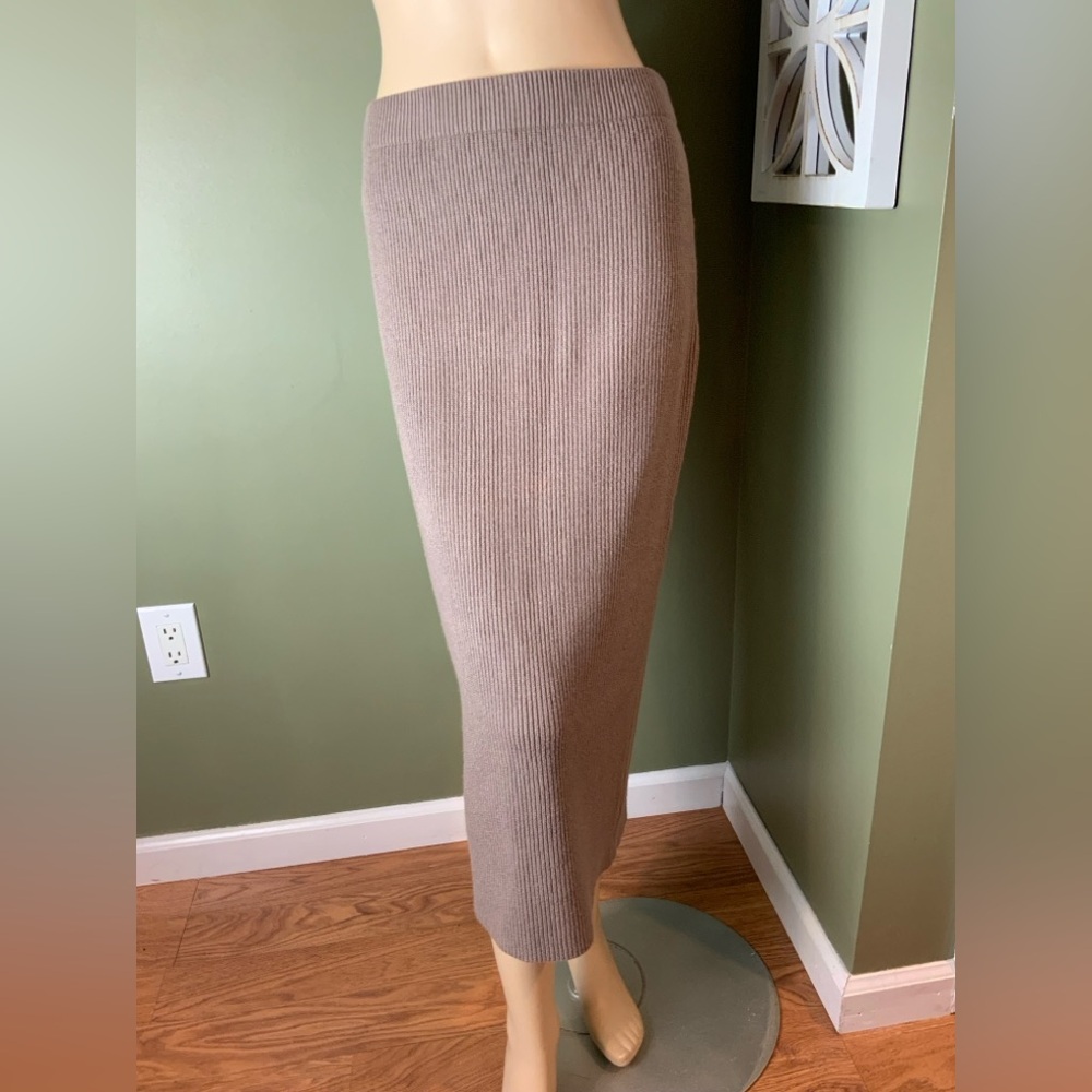 Michael Costello Revolve knit Taupe Ribbed Pencil Skirt size large